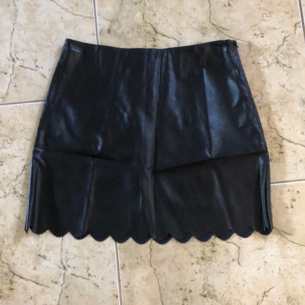 NWT - Vegan Leather Scalloped Skirt Size L